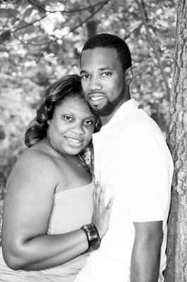 MY ENGAGEMENT PICS!!!!