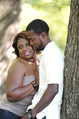 MY ENGAGEMENT PICS!!!!