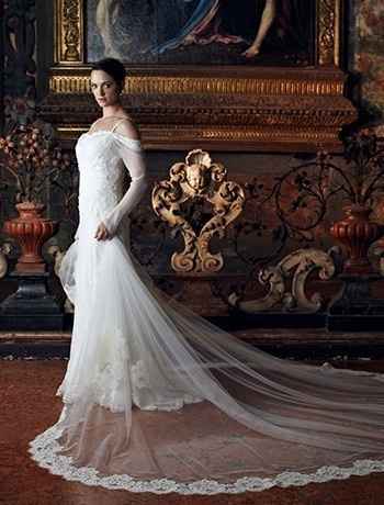 What do you think of this wedding dress