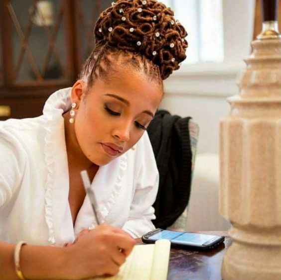 Loc updo