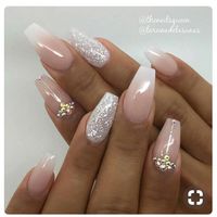  Engagement Rings and Nails - 1