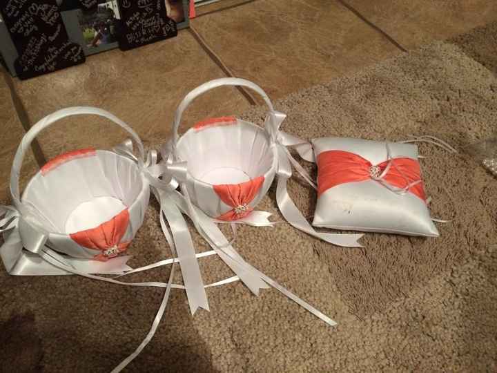 Can I see your flower girl baskets??