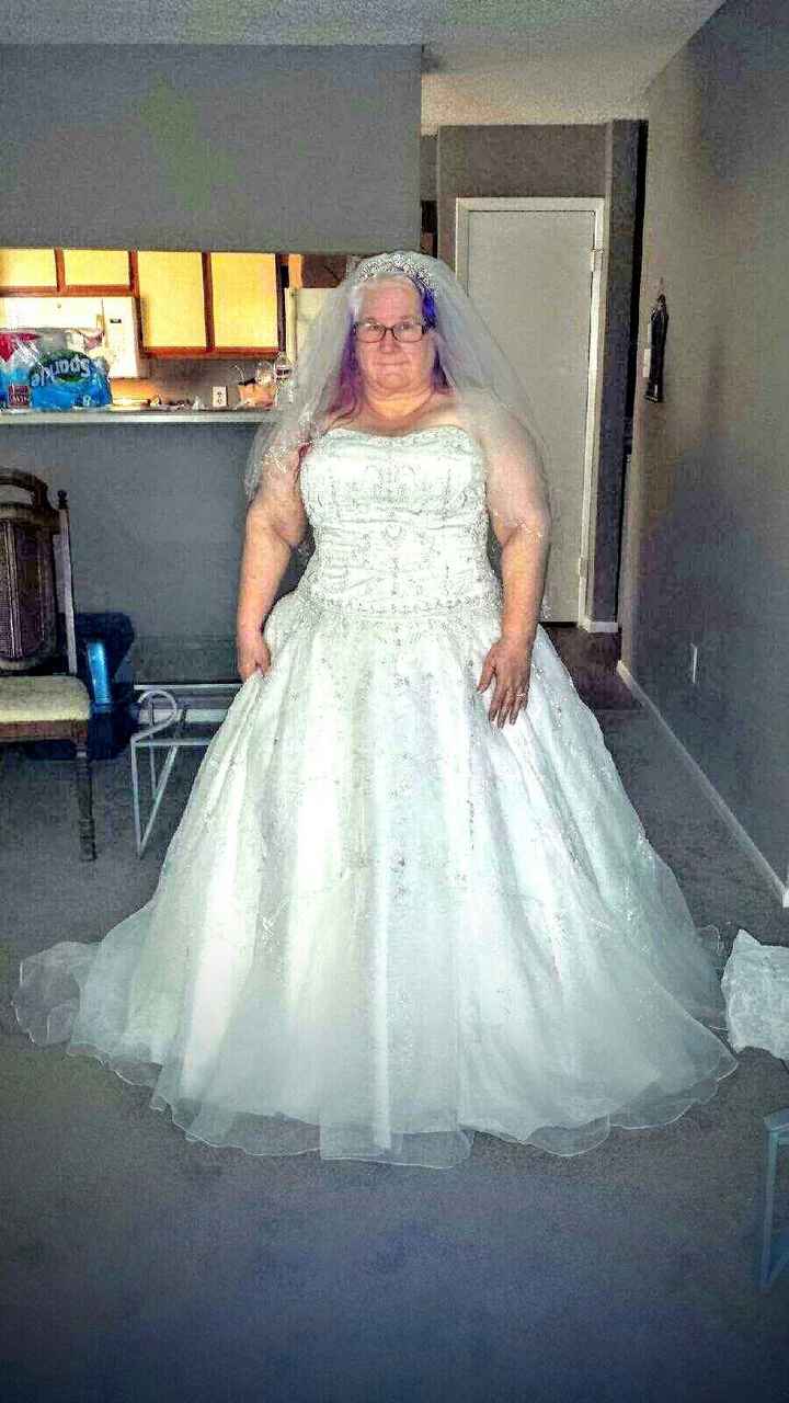 Let me see your DRESS!