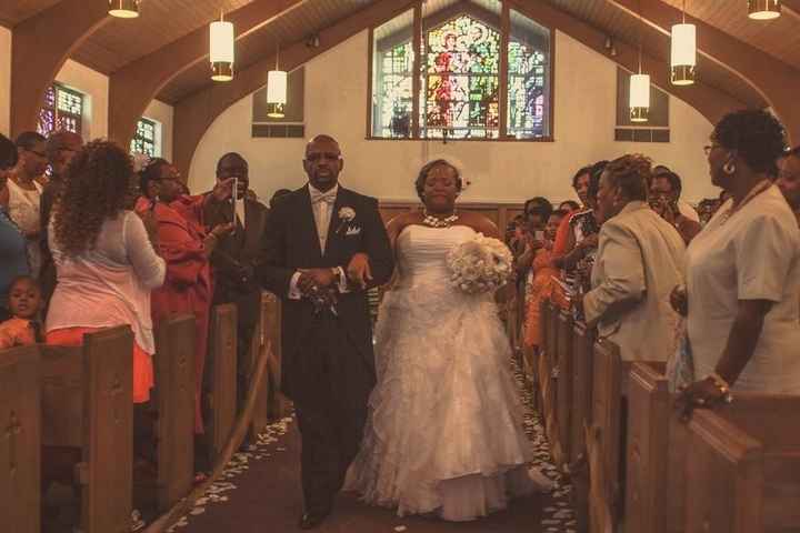 GUESS WHO GOT MARRIED ?!?!?!? COME SEE :)