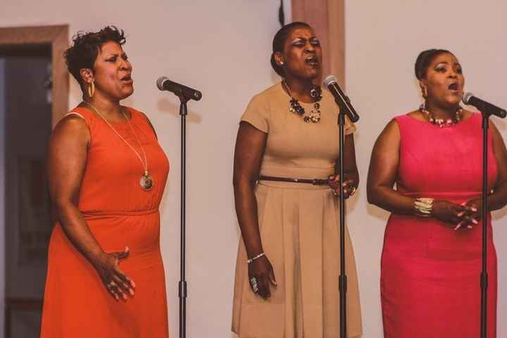 GUESS WHO GOT MARRIED ?!?!?!? COME SEE :)