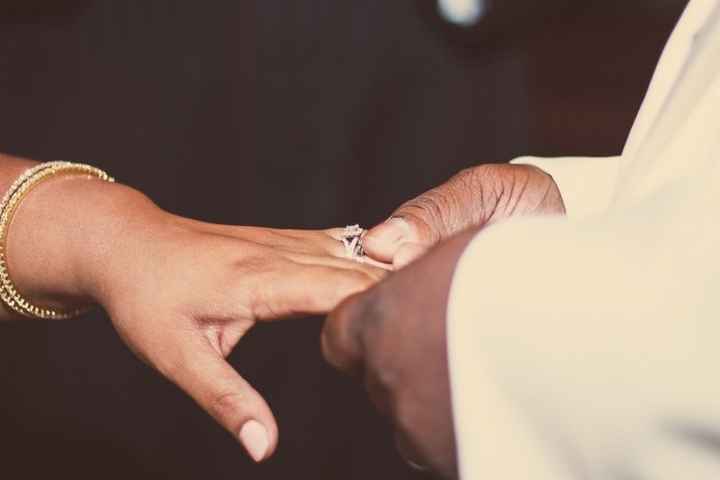 GUESS WHO GOT MARRIED ?!?!?!? COME SEE :)