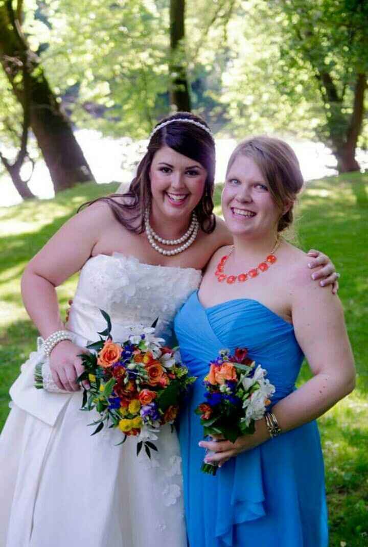 What color dress