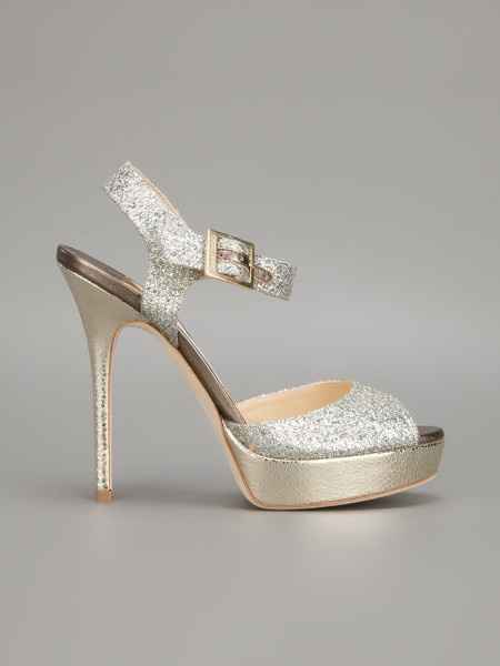 Show me your shoes, ladies!!!