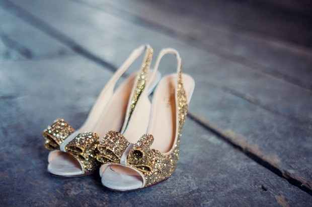 Show me your shoes, ladies!!!