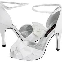 Trying to find sexy wedding shoes!!!!!HELP