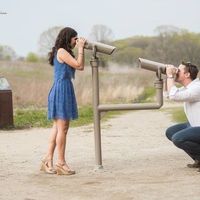 Engagement Photo Outfits - what the heck do I wear !?!
