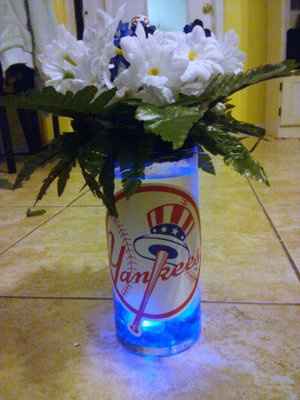 Baseball " NY Yankee" Theme Wedding Centerpiece Ideas