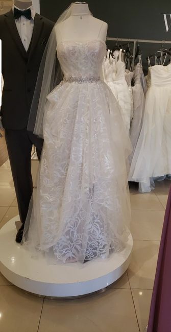 1St time wedding dress shopping!! 6
