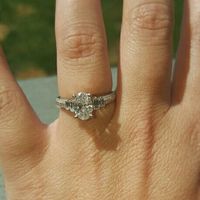 Let's see those beautiful rings lady's!