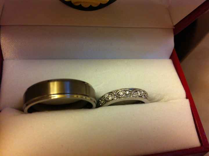 Show me yours!   I can't believe it but when I look at my wedding ring set, pic