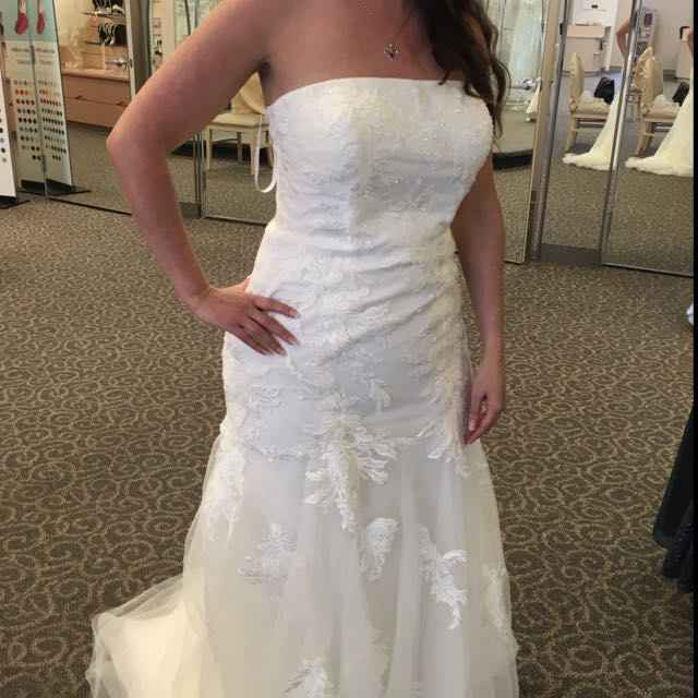 Please show your wedding dress, ladies - 1