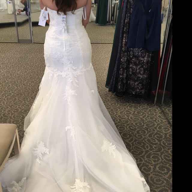 Please show your wedding dress, ladies - 2