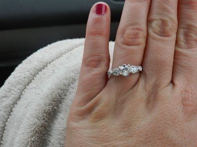 How did he propose & Show off dem raaangs!