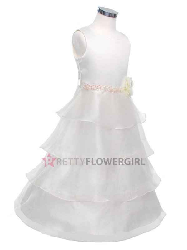 I would LOVE some flower girl dress ideas to compliment my and my BM dresses *PICS*