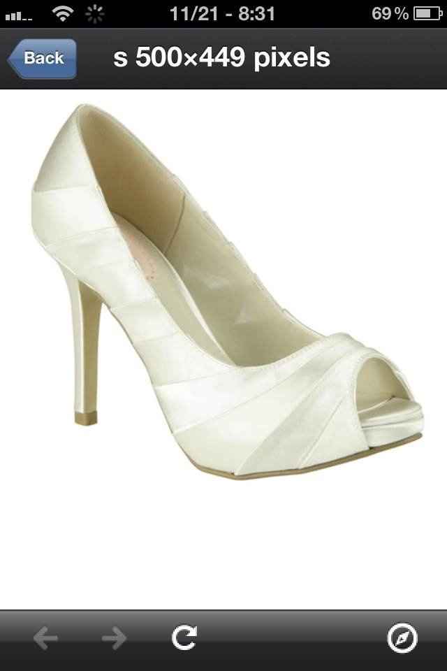 I got my wedding shoes! :)