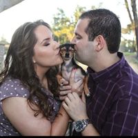 Having your pet in the engagement photos?