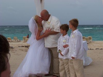 Mens Beach themed wedding clothes?