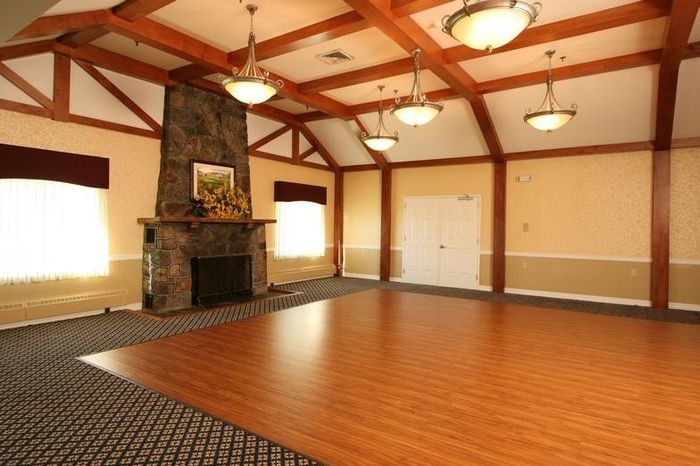 Show me your wedding decor! I'm having a hard time figuring out mine!