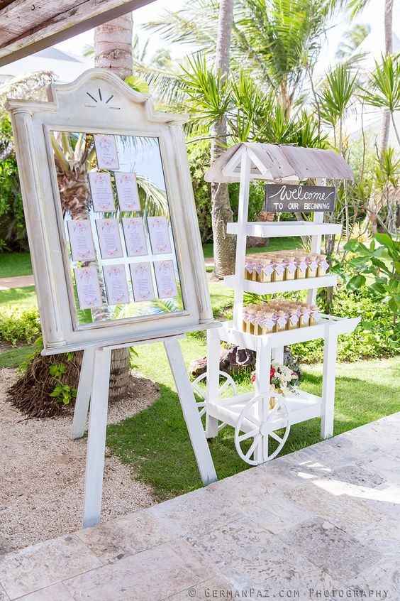 Welcome and sitting arrangement area.