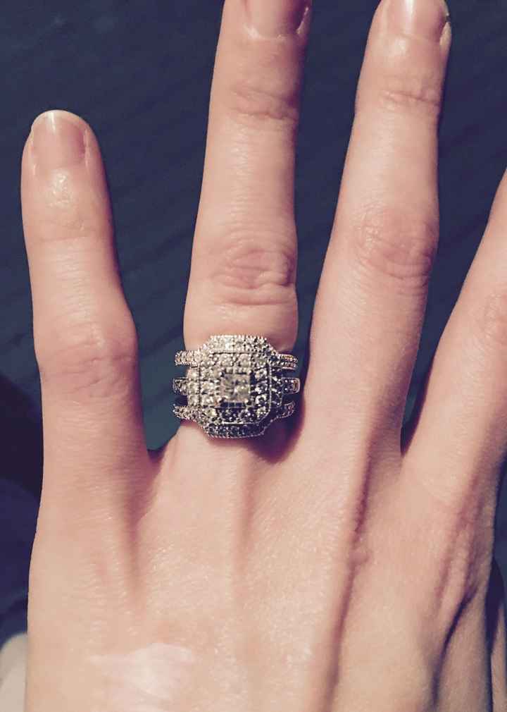 Engagement Ring!!