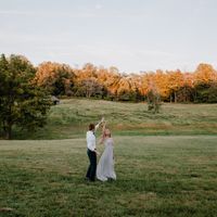 Wearing white for engagement photos?? - 2