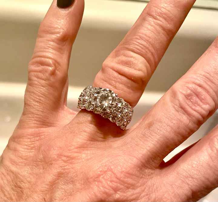 Brides of 2022! Show us your ring! - 1