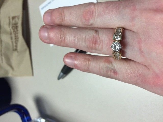 SPINOFF: Whether you like your engagement ring or not, let's see them!