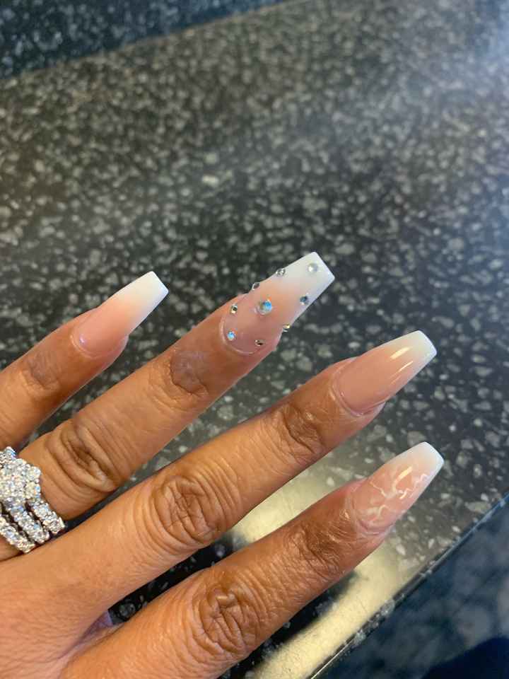 Can i see pics of your nails with crystals! - 2