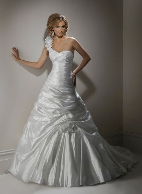 Calling All Maggie & Jasmine Collection Brides!