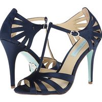 What kind of shoes will you wear?