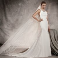 Does your wedding dress have lace, beading, or both? - 1