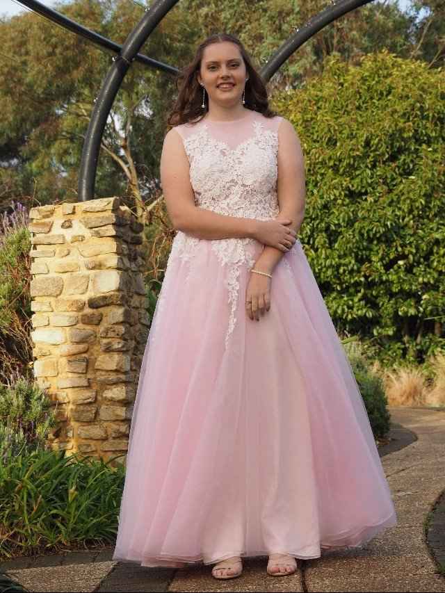 la mira prom dresses