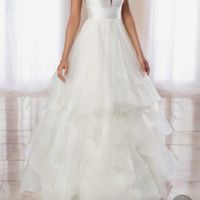 Designer of this dress? - 2