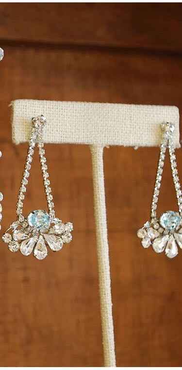 Show me your wedding earrings! - 1