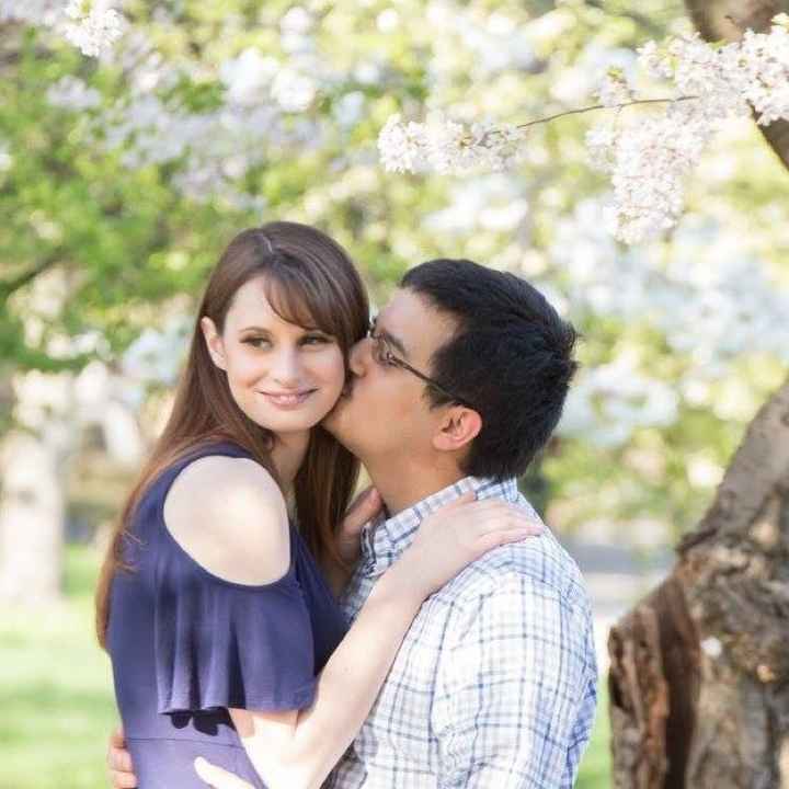 What to wear for engagement photos