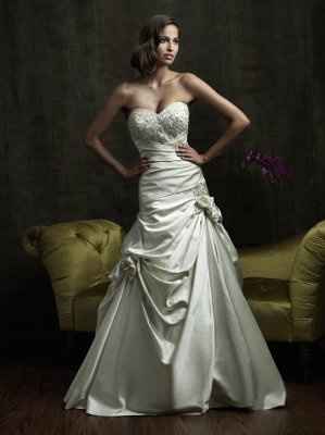 Dress remorse....I need help finding the one
