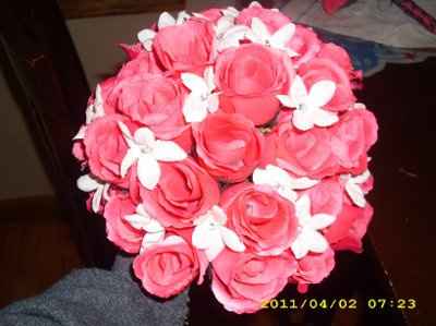 Re-did my bouquets today...SHOUT OUT TO SAMAZING !!! **pics**