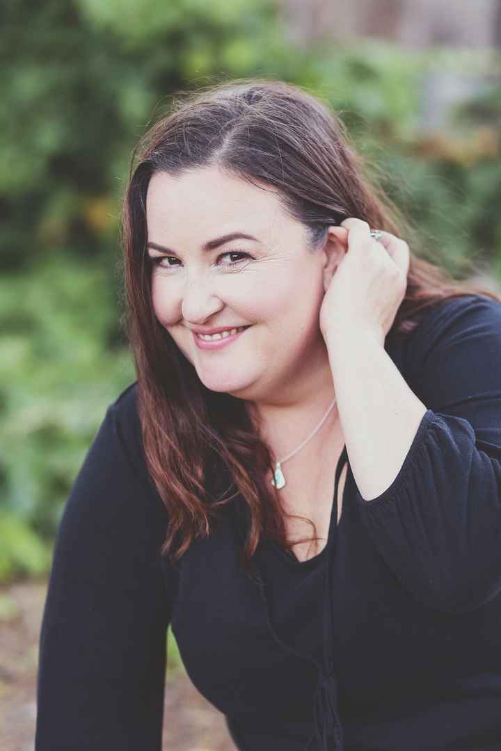 Engagement Photos-Advice on Makeup and Glasses Please!