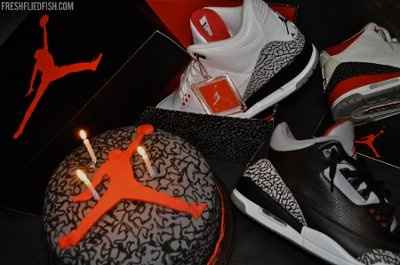 Groomsmen Cakes-- let me see yours!