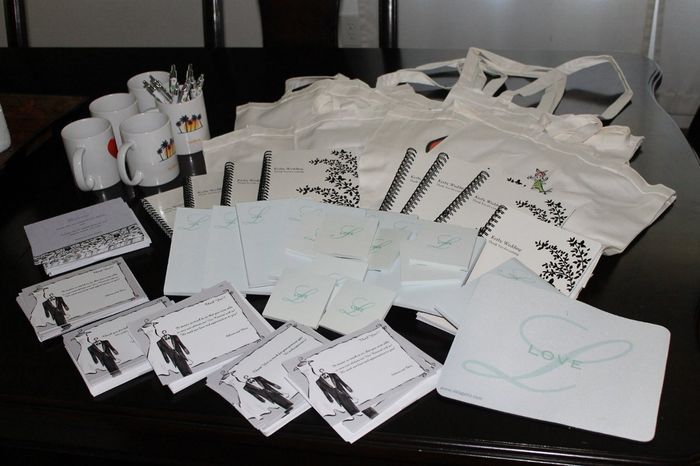MY GOODIES ARE IN TOO!