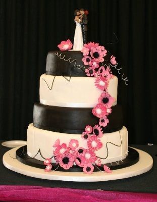 Wedding cakes... *PICS*