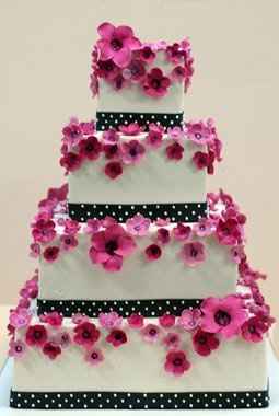 Wedding cakes... *PICS*