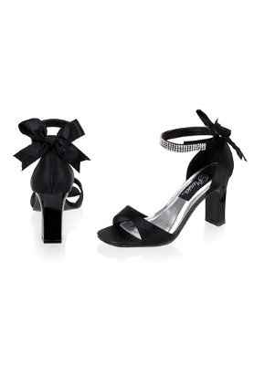 Let's See The Shoe's!