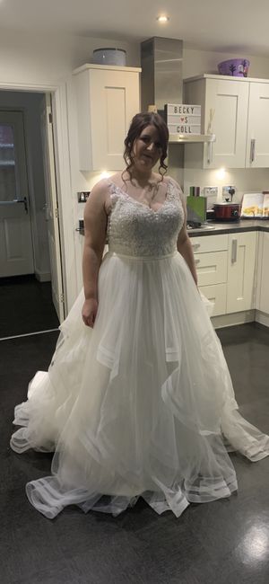 How to accessorise this dress? 2