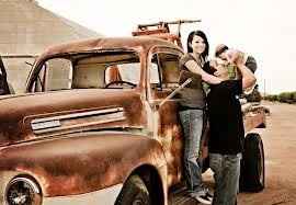 50's themed photoshoot help....